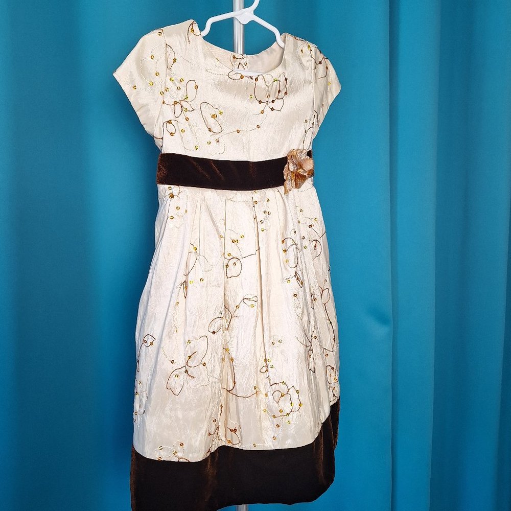 La Princess Girl Long Formal Dress Size 48M Print